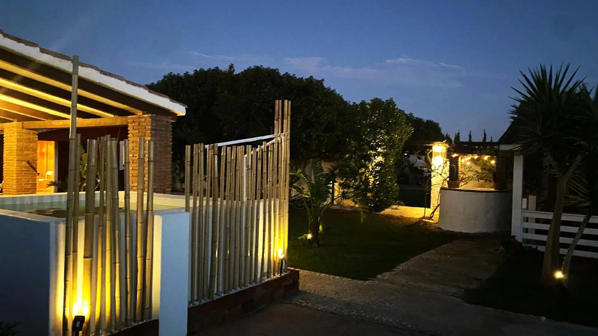 Kompleks wypoczynkowy Kontiki Bungalows El Palmar El Palmar  Hiszpania